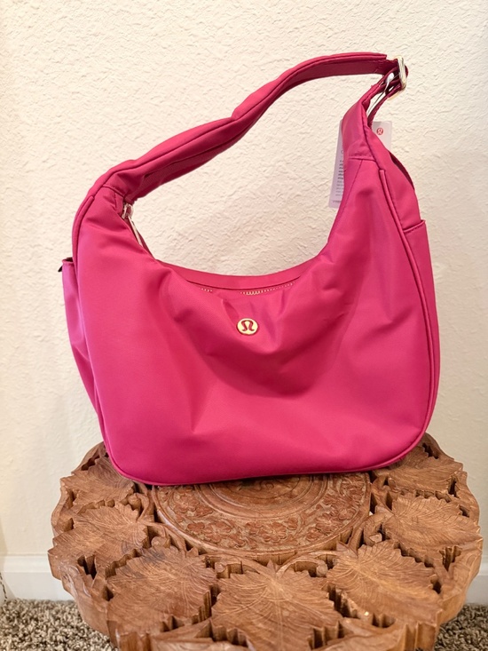 lululemon bag near me Reusable Tote Carryall Handbag (Red) : Home & Kitchen collection_home Chloe Calfskin Quilted Mini Color:Abstract Camo Green Featuring a vibrant cobalt